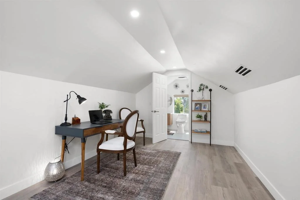 Photo of 5264 Wood Street