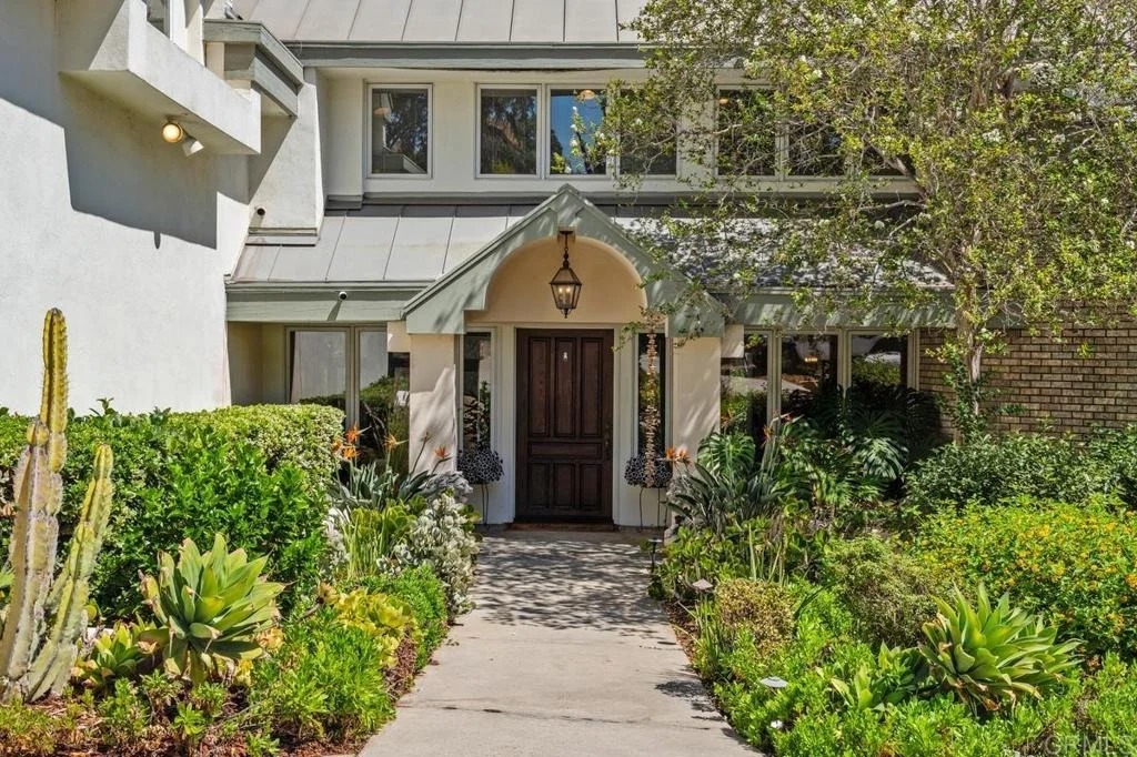 Photo of 5241 Alzeda Drive