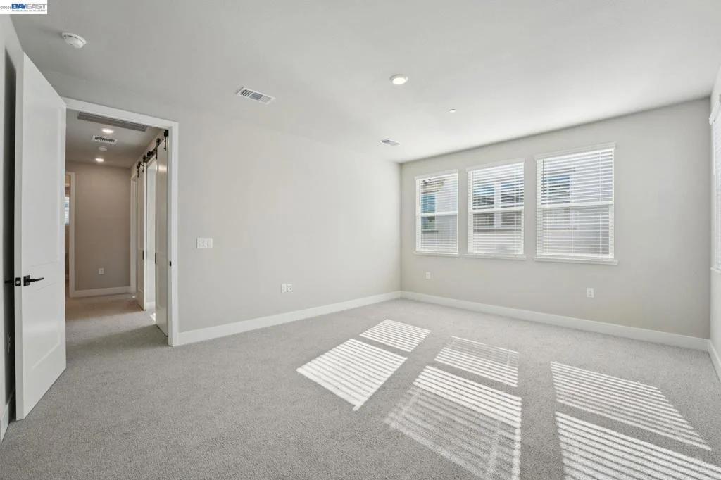 Photo of 798 Abigail Place