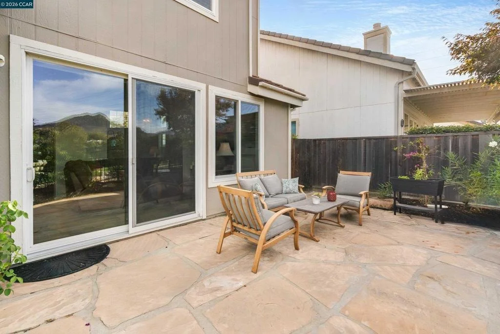 Photo of 1049 Feather Cir