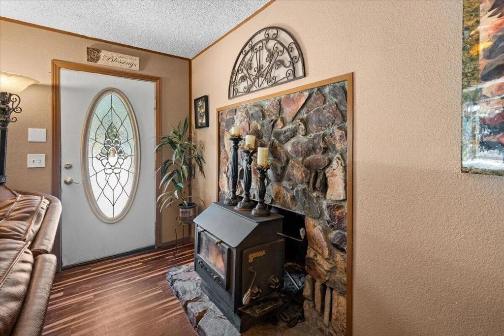 Photo of 819 Holmes Lane