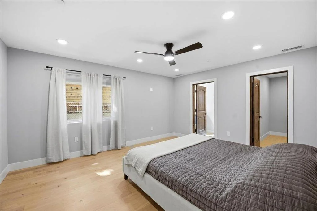 Photo of 830 Oriole Drive