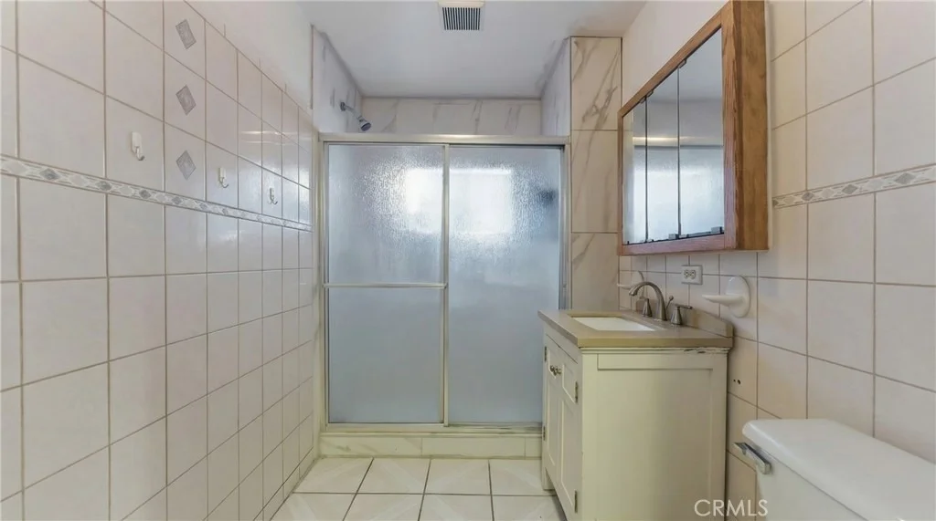 Photo of 7221 Otis