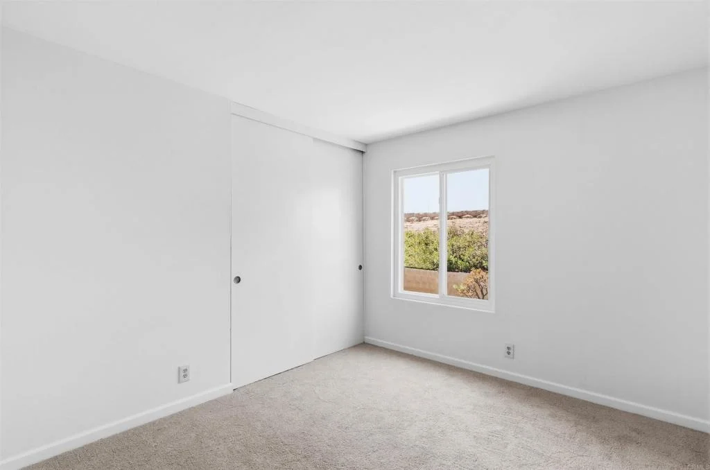 Photo of 818 Crest Drive