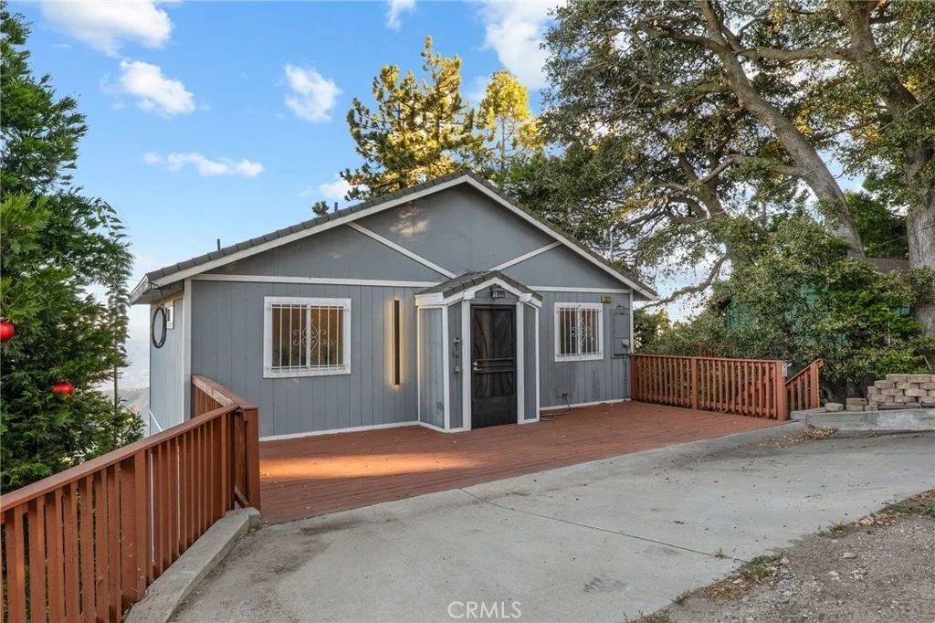 Photo of 23377 Crestview