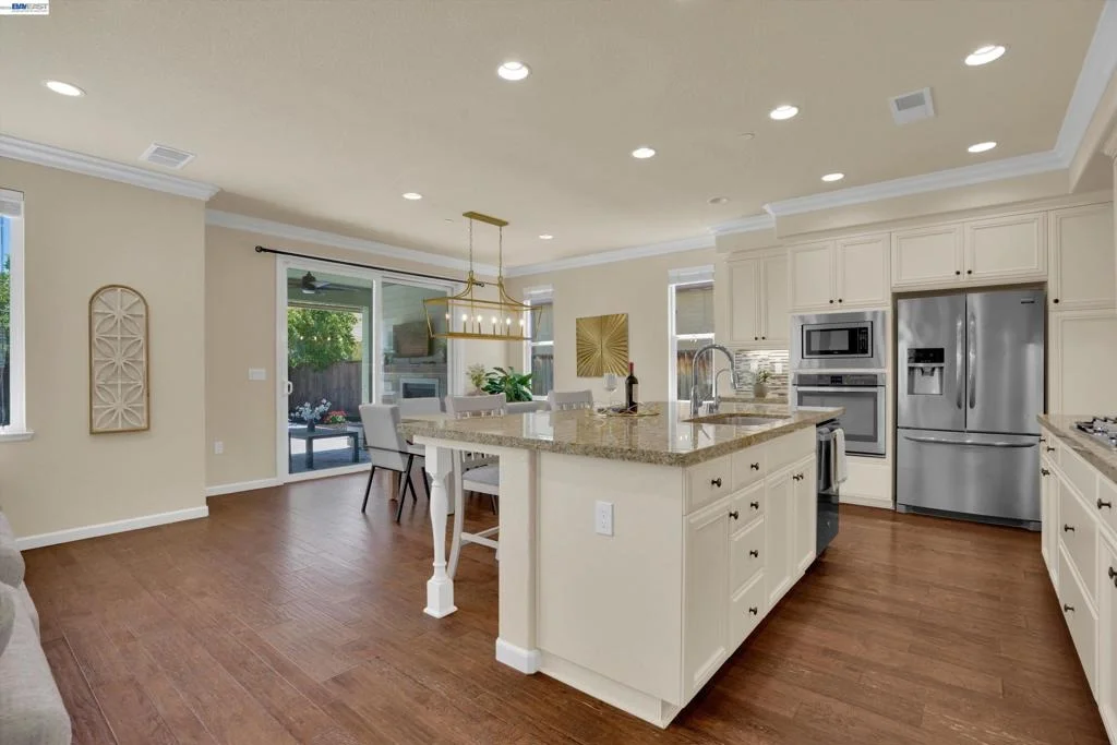 Photo of 8012 Westport Cir