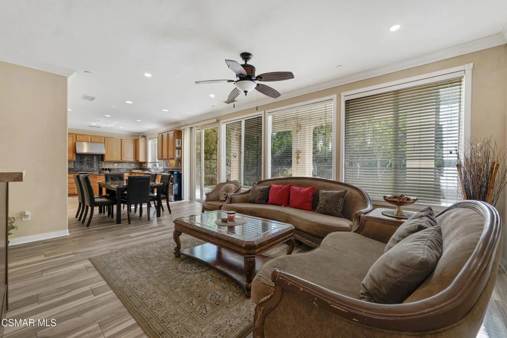 Photo of 5588 California Oak Street