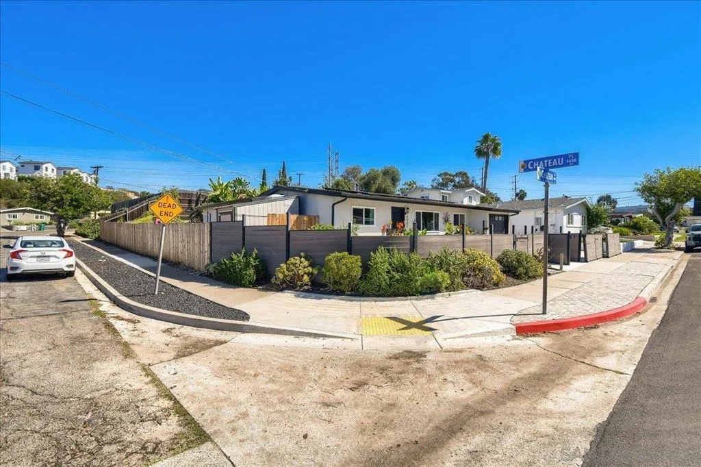 Photo of 4902 Chateau Drive