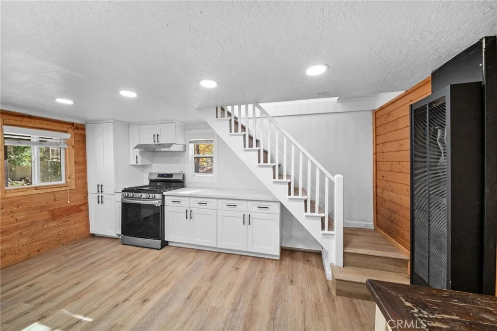 Photo of 180 Glen Avon Dr