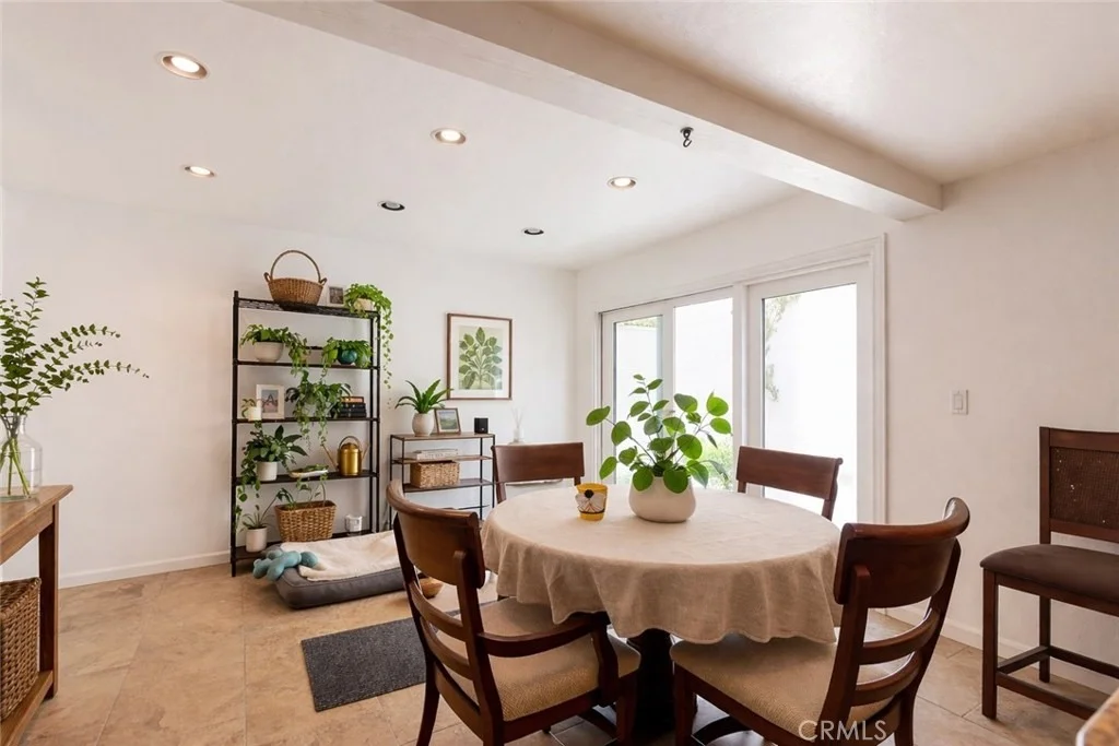 Photo of 5755 Avenida Estoril