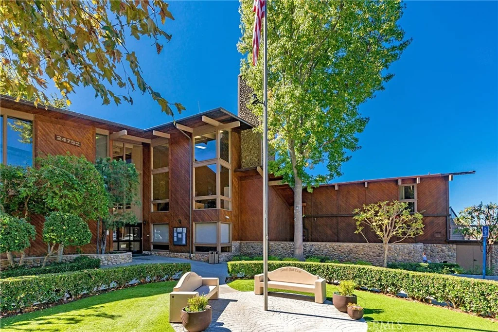 Photo of 24405 Mockingbird Place