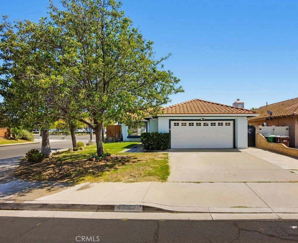 Photo of 40120 Paseo Del Sol