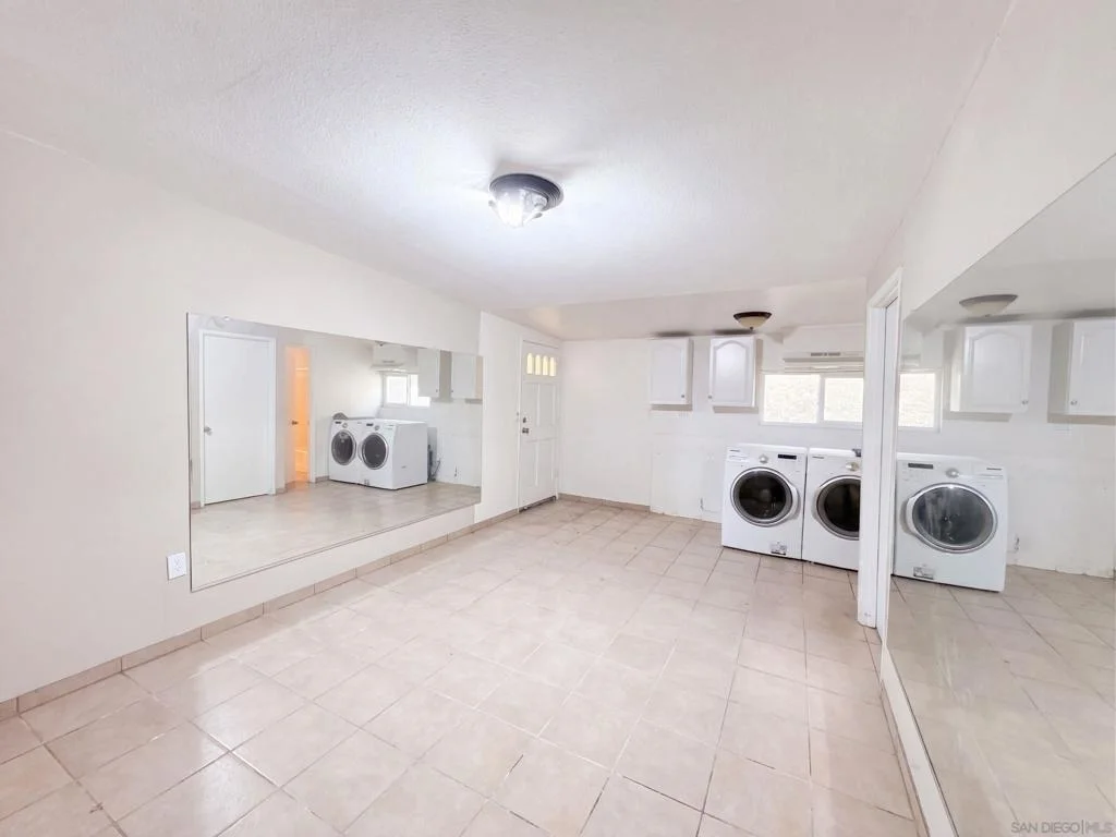 Photo of 3924 Grandon