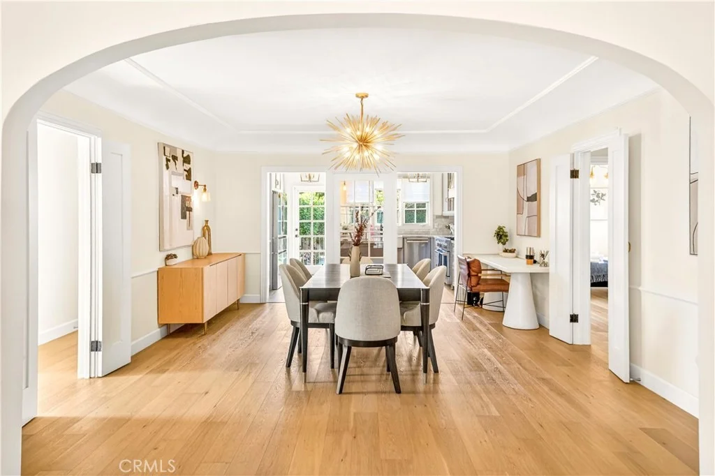 Photo of 827 Hauser Blvd