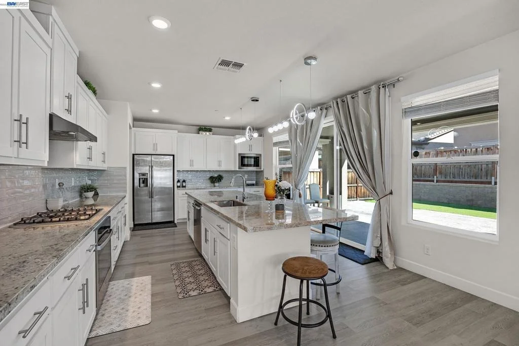 Photo of 1710 Flora Way