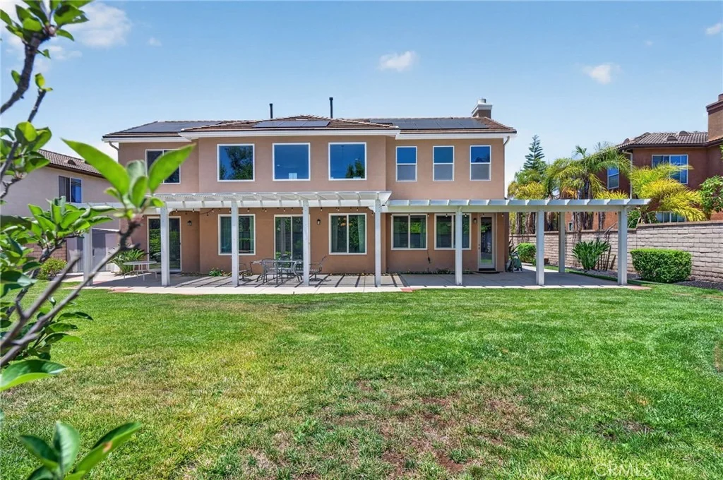 Photo of 2332 Douglaston