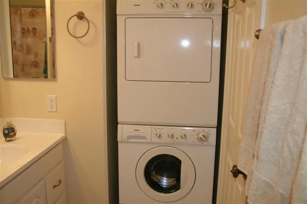 Photo of Unit 3 at 1059 Shadowridge Dr