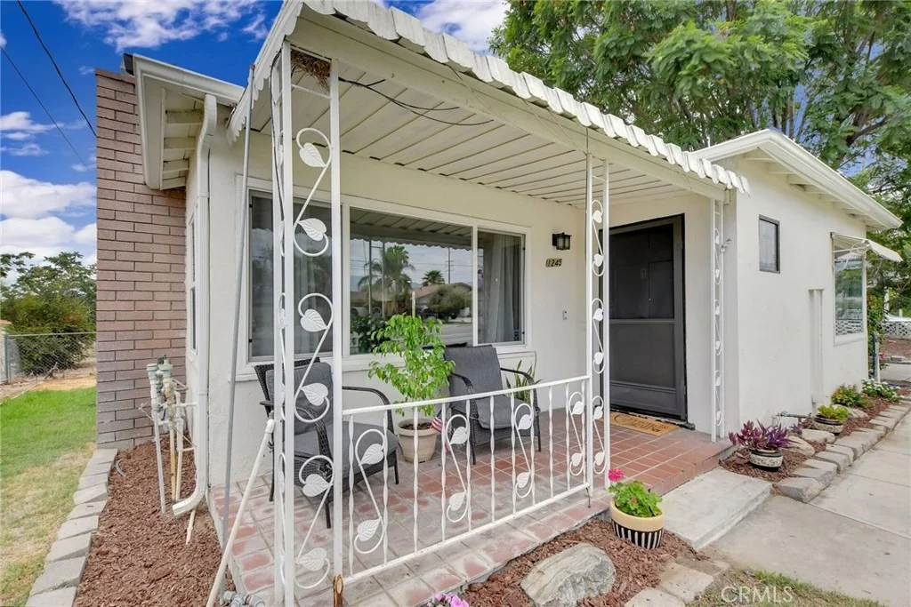 Photo of 1245 Judson