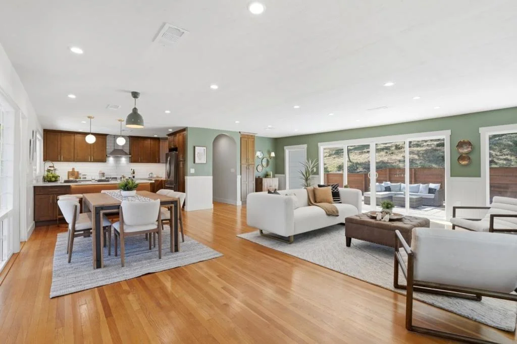 Photo of 1002 Hacienda Drive