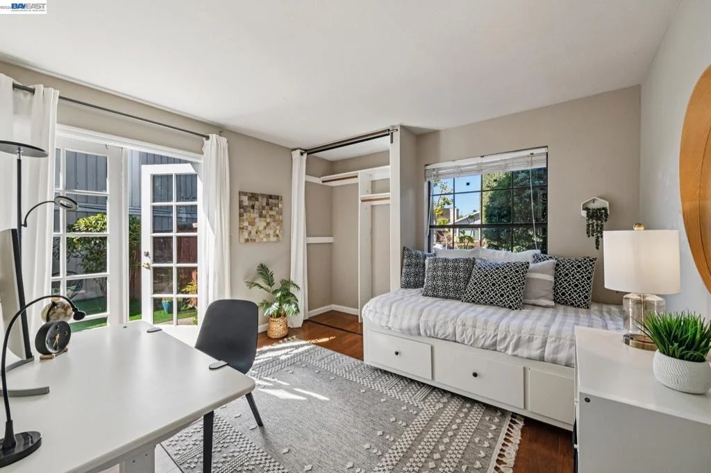 Photo of 8 Avondale Lndg