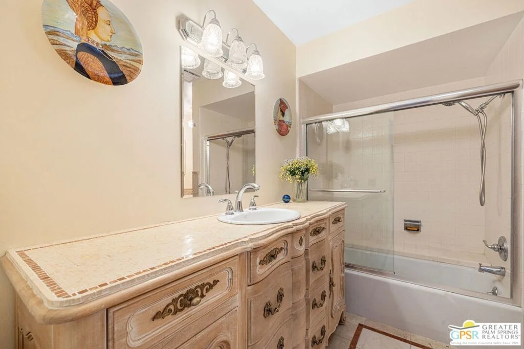 Photo of 73070 Shadow Mountain Drive