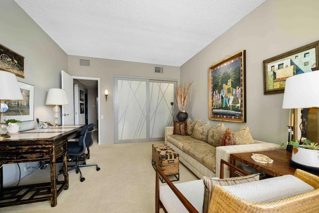 Photo of Unit 607 at 899 Island Drive