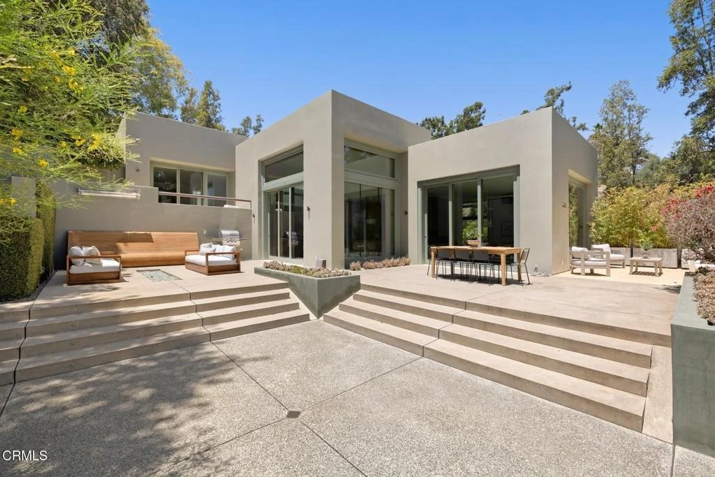 Photo of 1240 Bennett Drive