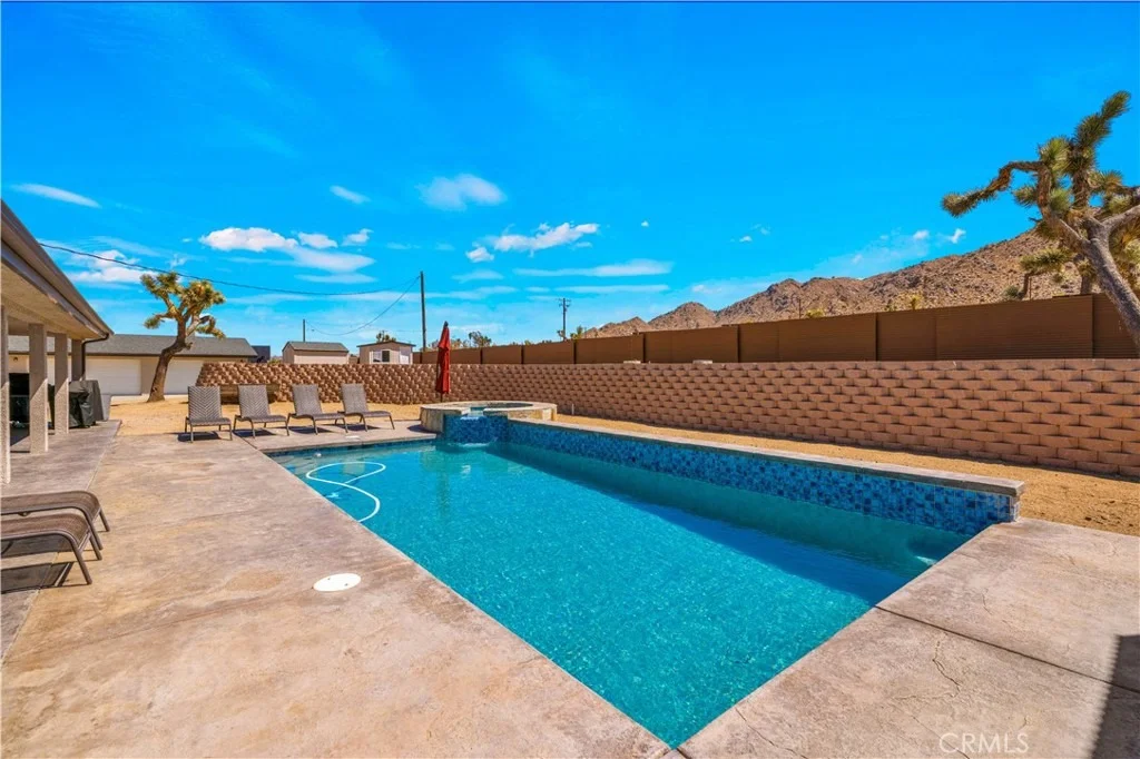 Photo of 60171 Pueblo Trail