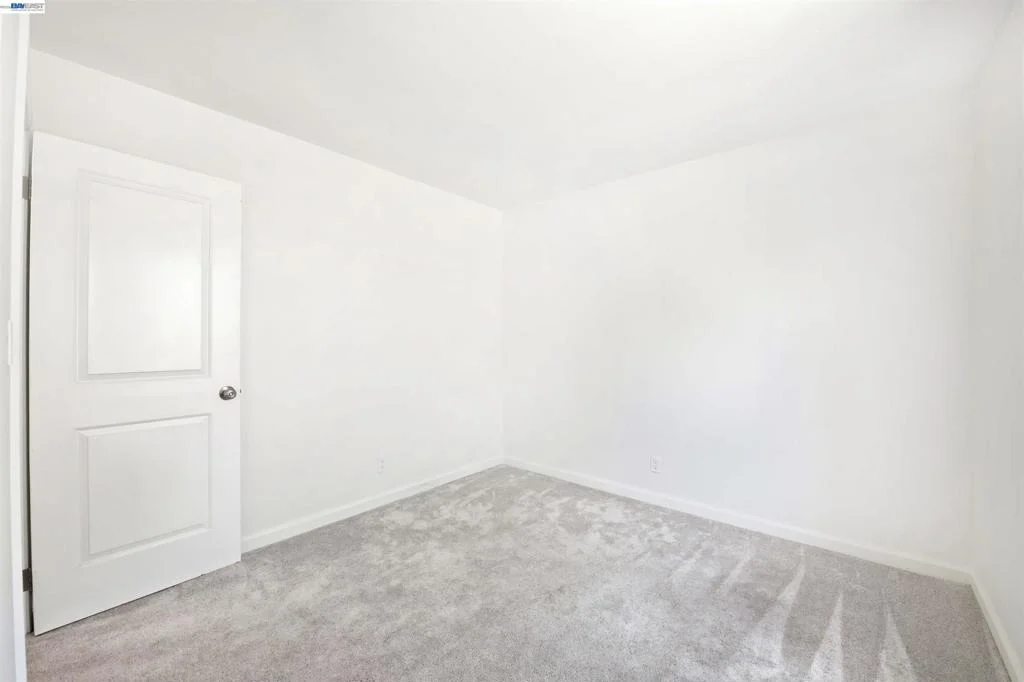 Photo of 467 Lowell Pl