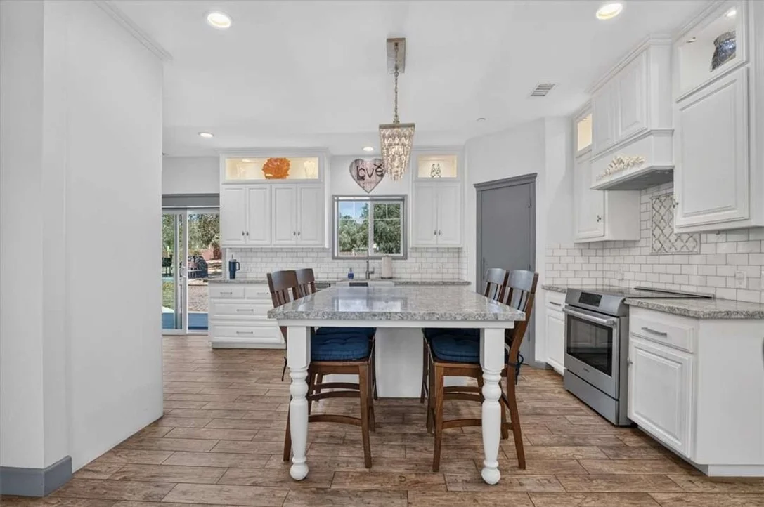Photo of 1116 1120 Rolling Oaks Drive