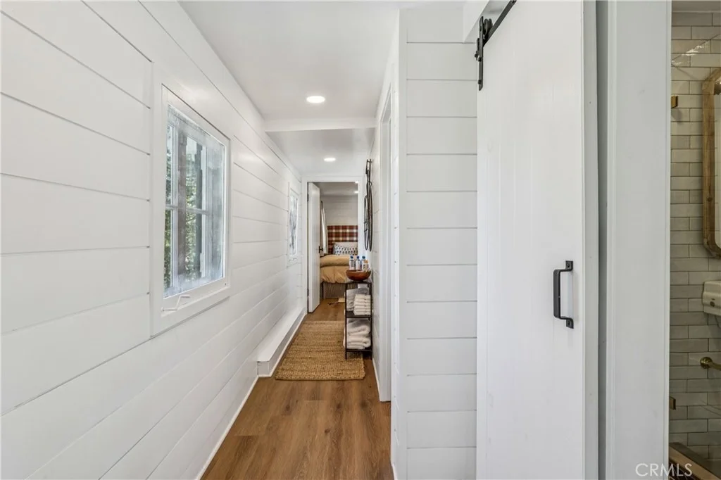 Photo of 28901 Palisades