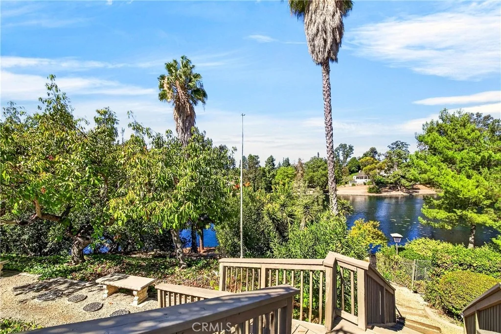 Photo of 619 Lakeside