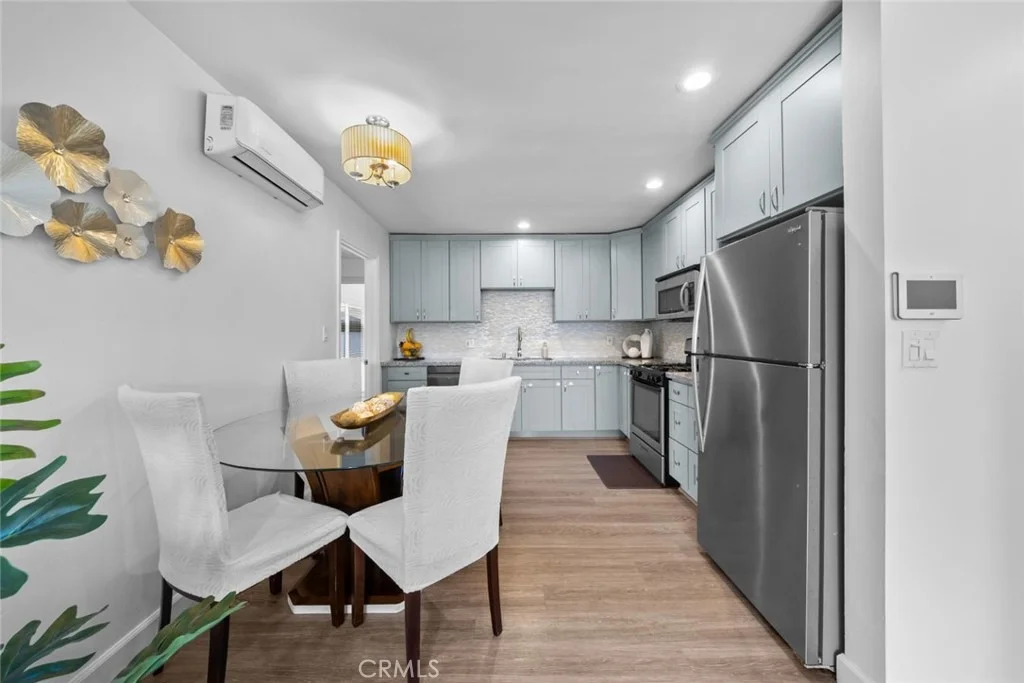 Photo of 1411 Broadway Place