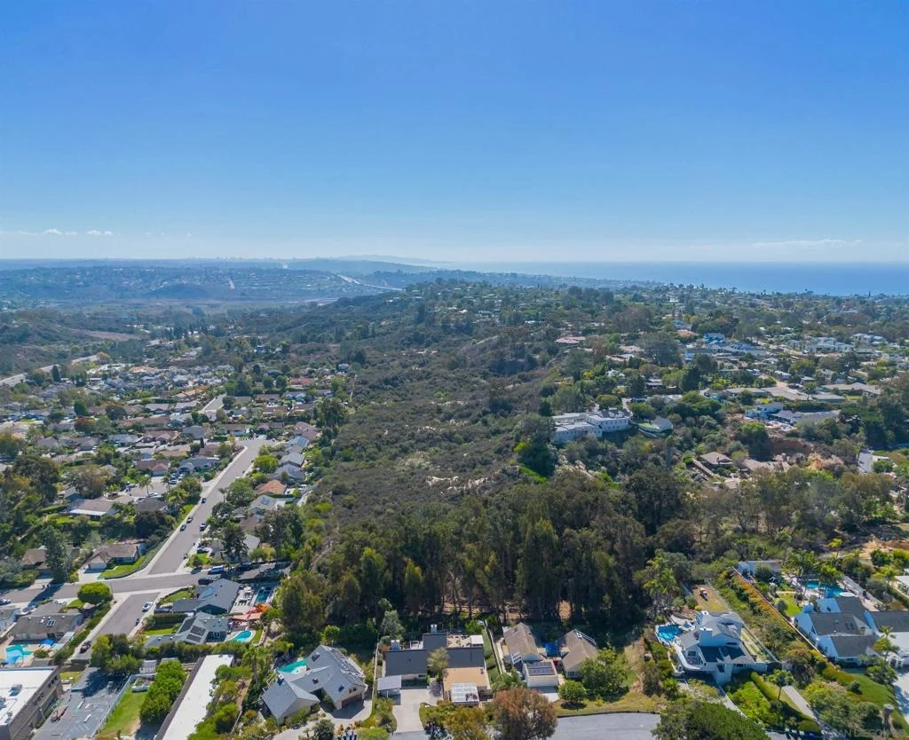 Photo of 0 Crest Dr