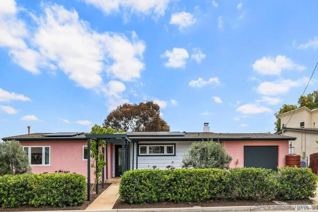 Photo of 2139 Clematis Street