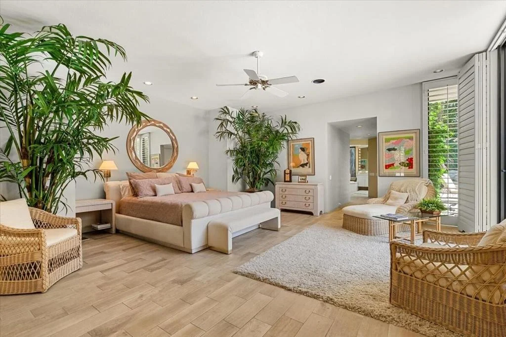 Photo of 77181 Calle Flora