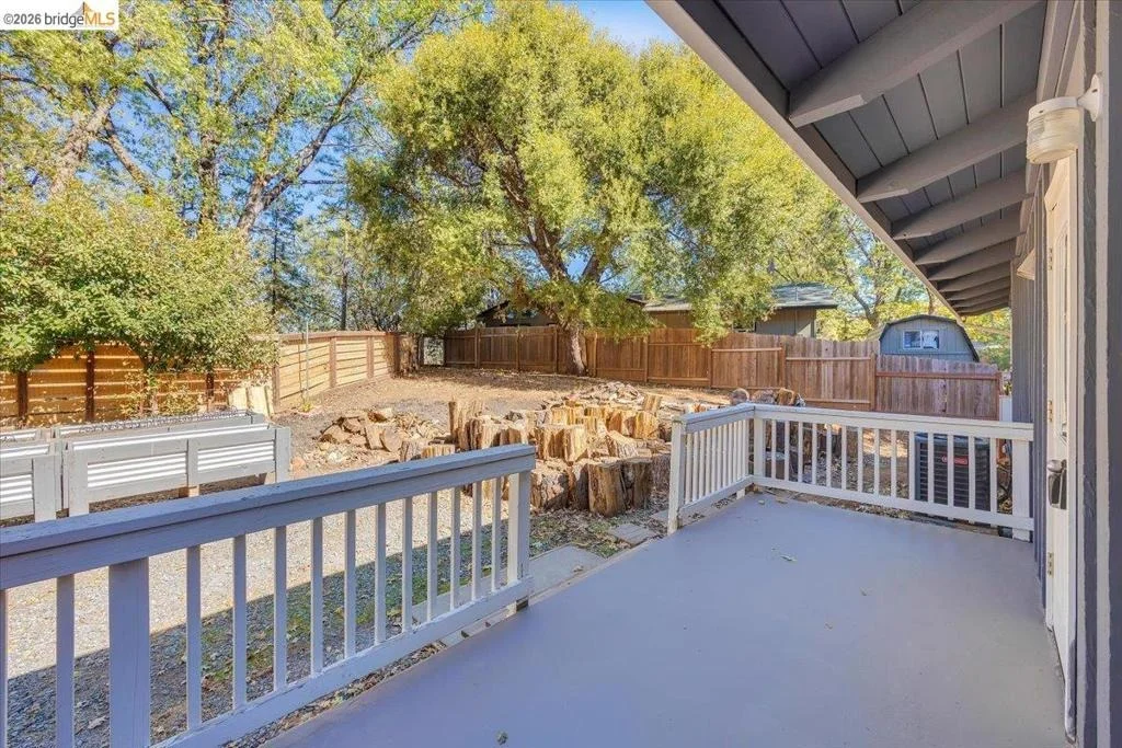 Photo of 5827 Lookout Ct