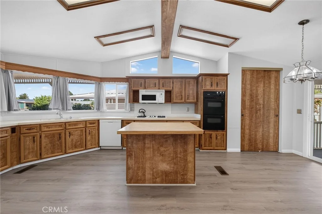 Photo of 564 De Soto Drive