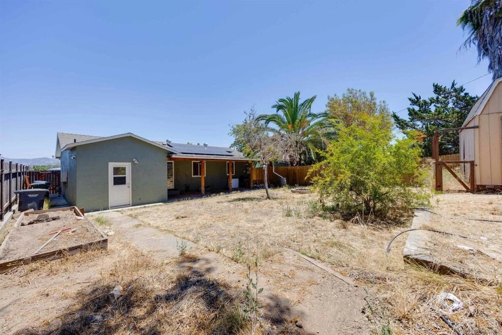 Photo of 760 El Monte Rd