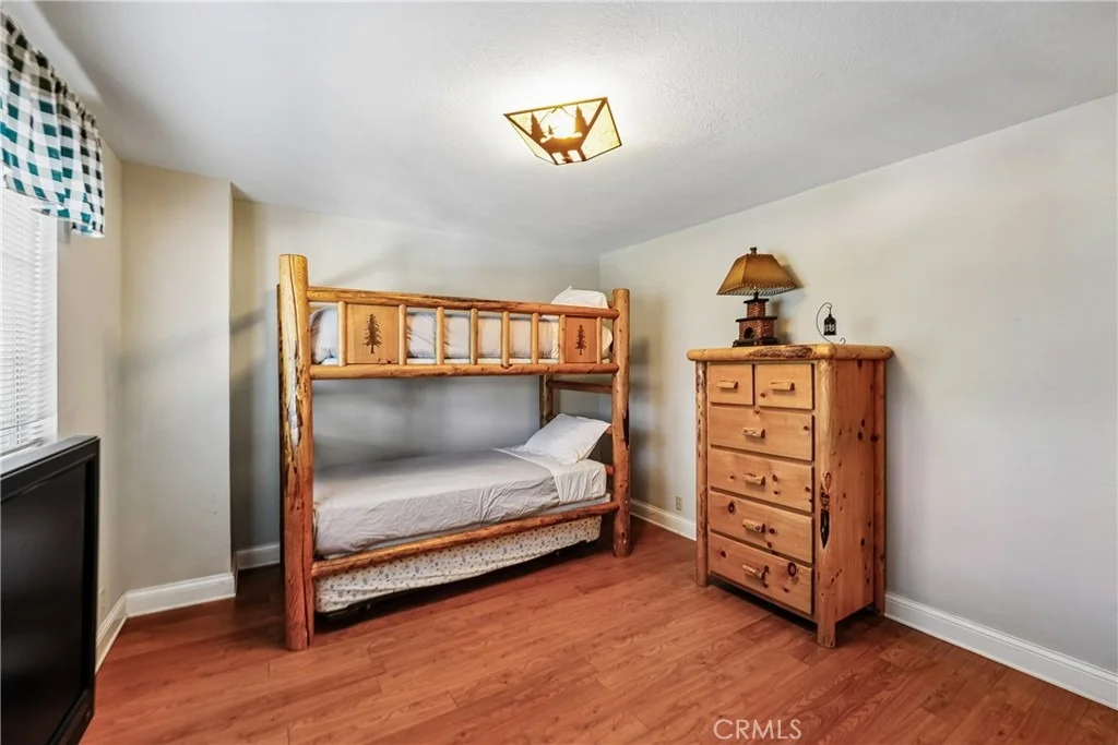 Photo of 28833 Manitoba Drive