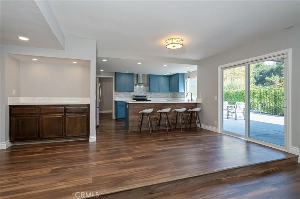 Photo of 902 Calle Carrillo