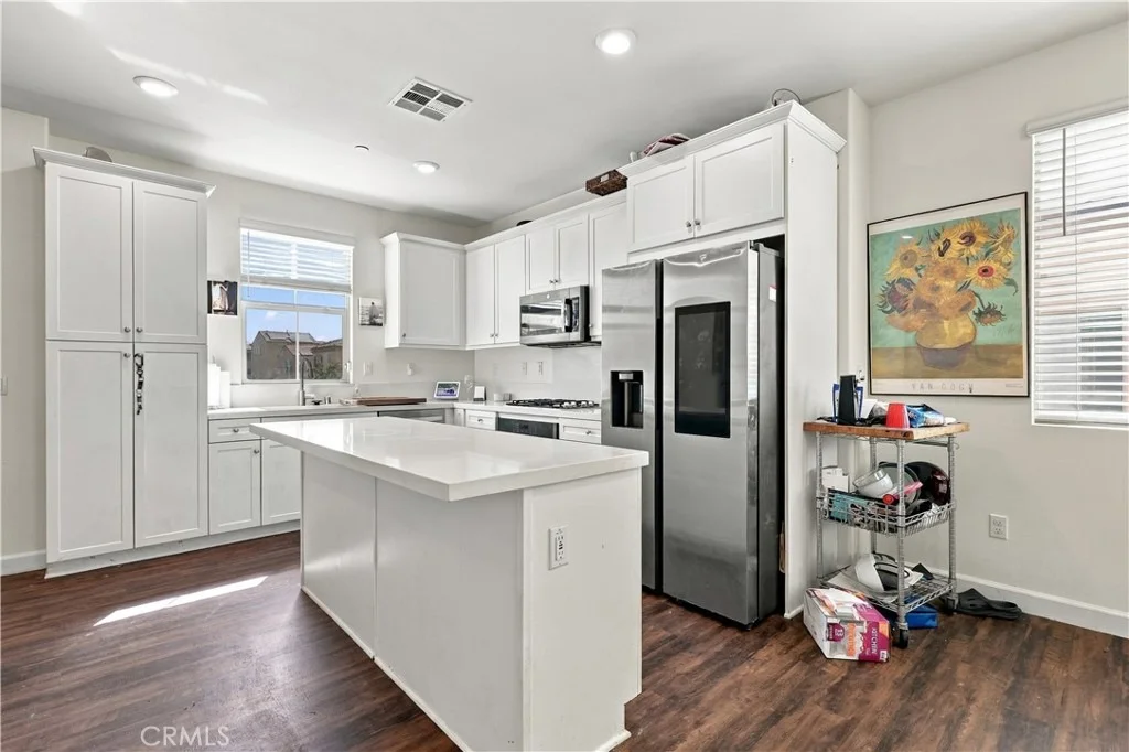 Photo of 881 Pear Court