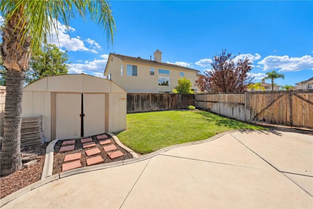 Photo of 26840 Redwood