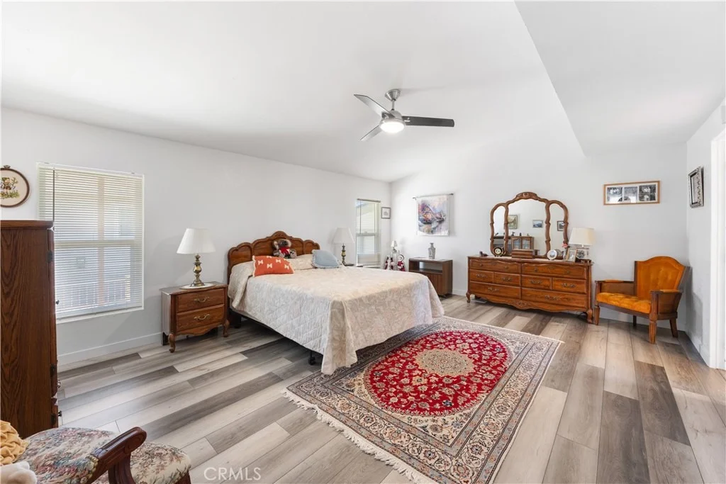 Photo of 1298 Bishop