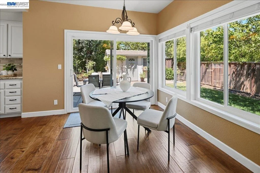 Photo of 3766 Valley View Way