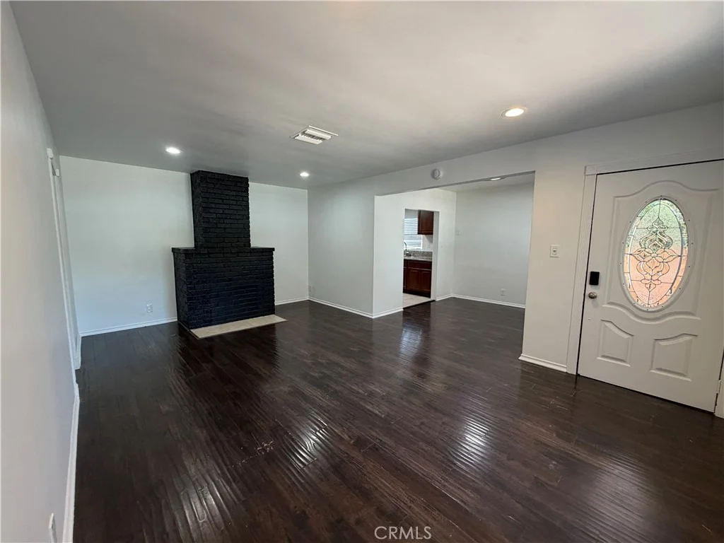 Photo of 6654 Capps Avenue