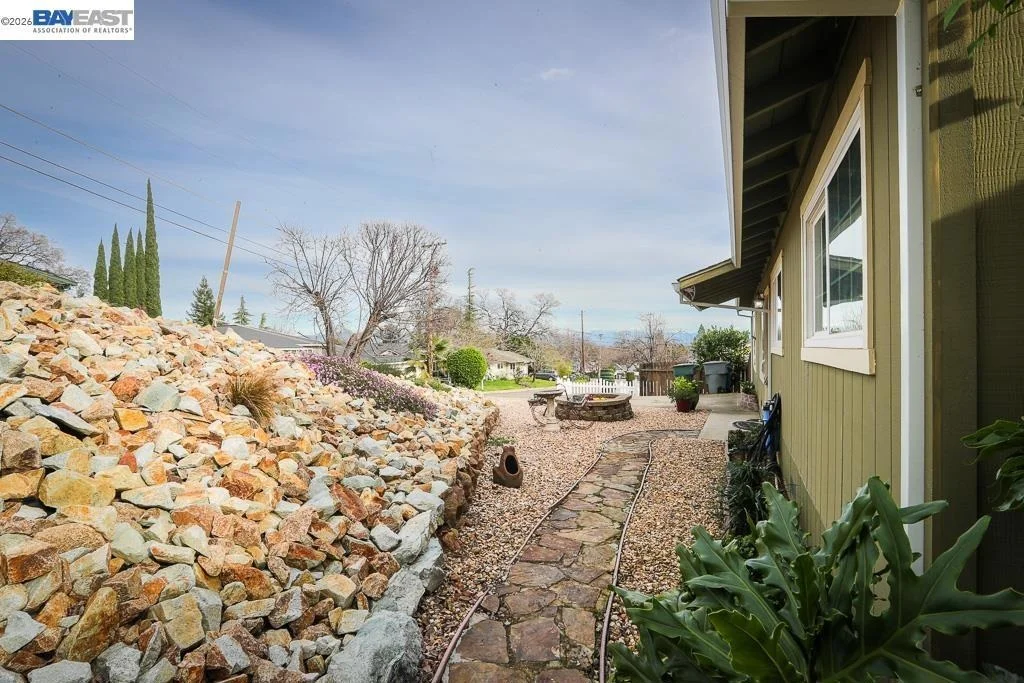 Photo of 3345 Oakwood Place