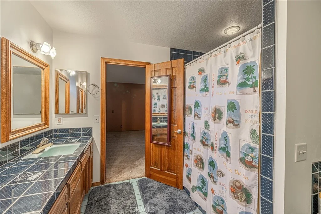Photo of 43118 Roulette Lane
