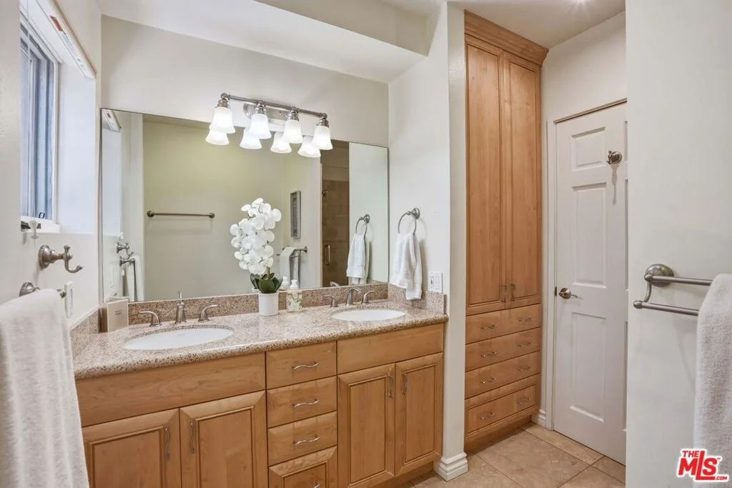 Photo of 2965 Seabreeze Drive