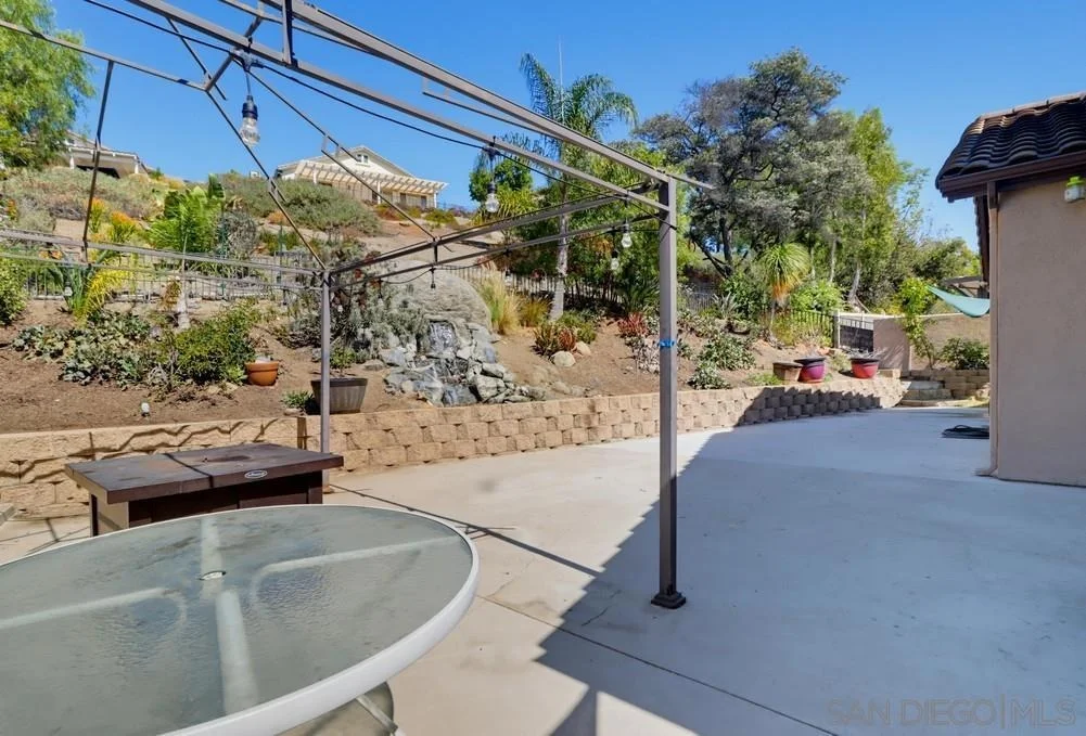 Photo of 2081 Larkspur Dr